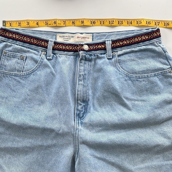 Vintage High Rise Embroidered Waistband Light Wash Frayed Hem Jean Shorts - Picture 9 of 13